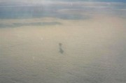 爱尔兰男子坐飞机看见窗外竟然有个神秘“人影”