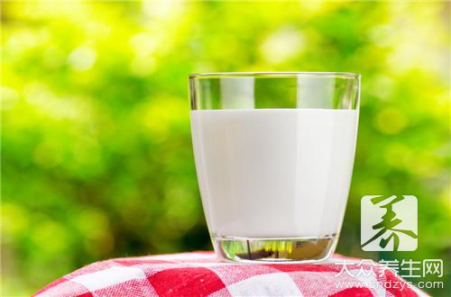 喝什么牛奶有助于长高呢？怎么喝呢？
